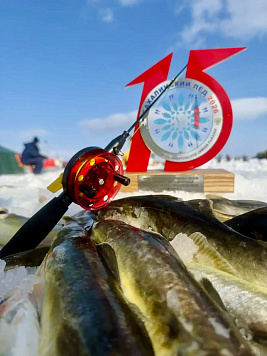 «Сахалинский лед-2026»: 280 команд со всей страны приняли участие в фестивале любительской рыбалки